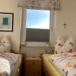 Tief 10 Seerose 203 Apartman Schillig